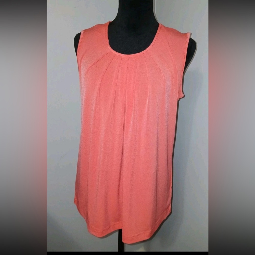 Southern Lady pink pleated sleeveless blouse